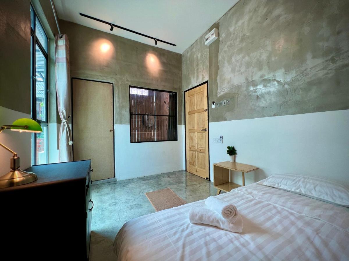 Dosomething Guest House 5 Ipoh Bagian luar foto