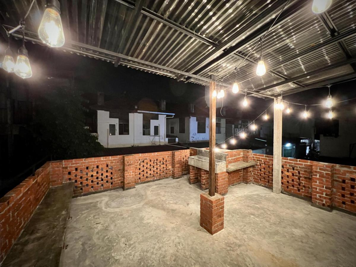 Dosomething Guest House 5 Ipoh Bagian luar foto
